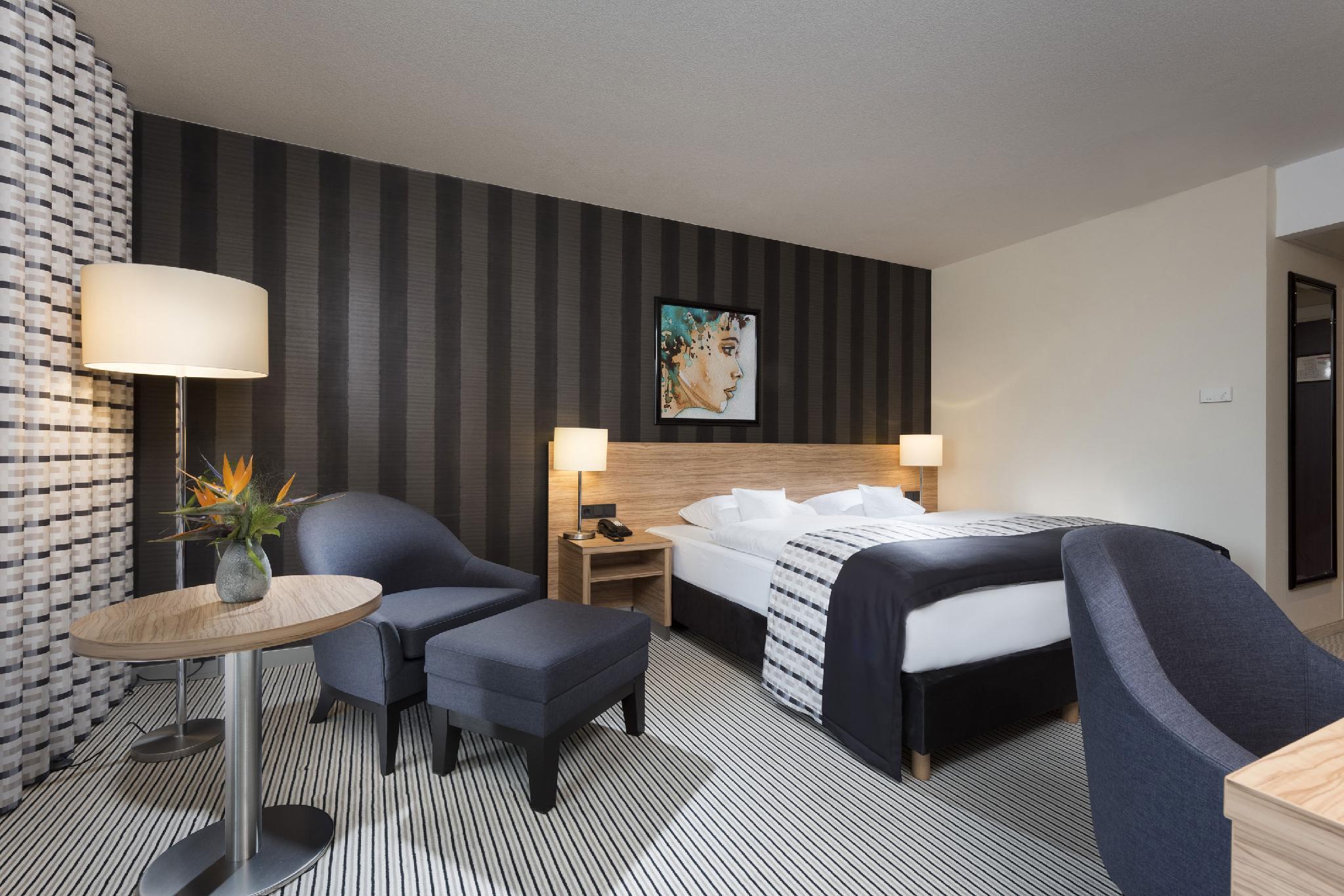 Maritim Hotel Königswinter Екстериор снимка