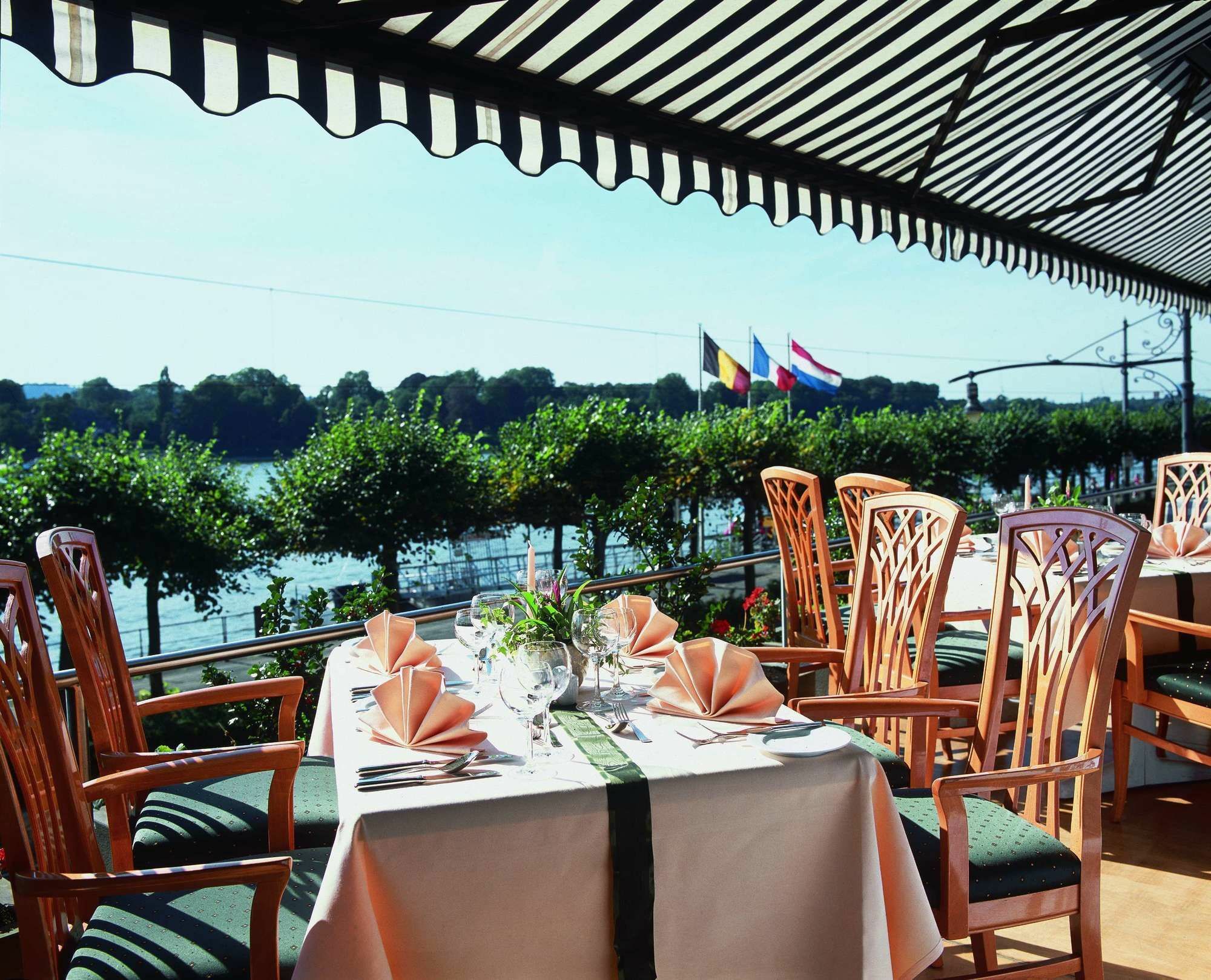 Maritim Hotel Königswinter Екстериор снимка